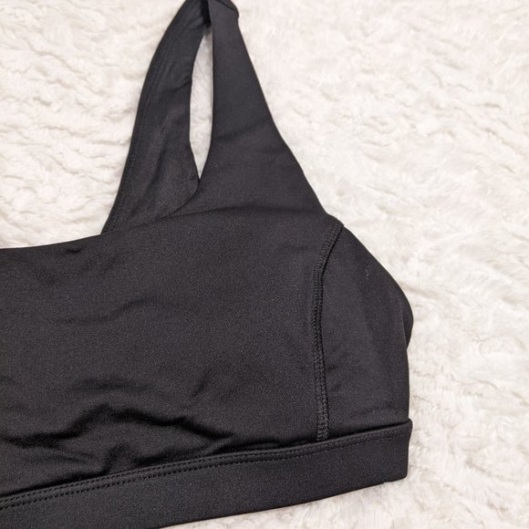 ❤ Forever 21 Black Strappy Sports Bra Medium - Picture 2 of 6